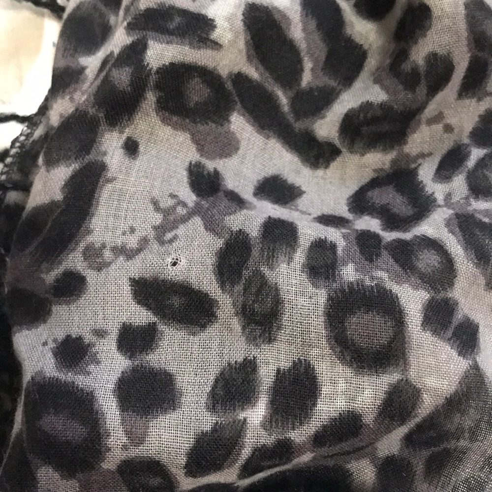 VANITY SCARF - Picture 2 of 3